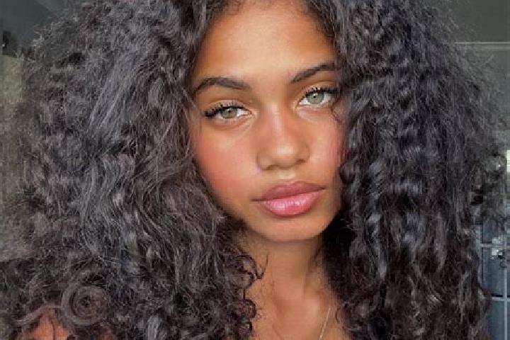 Elizabeth, 23, a black grey-eyed ebony companion based in Muhen. Offering BDSM, CIM, Girlfriend Experience, Domination. Available for incall and outcall, day...