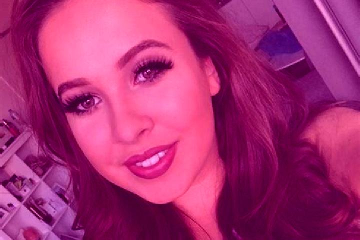 Elizabeth, 23, a blonde hazel-eyed mediterranean companion based in St. James-Assiniboia East. Offering Deep French Kissing, Striptease, BDSM, Girlfriend Exp...