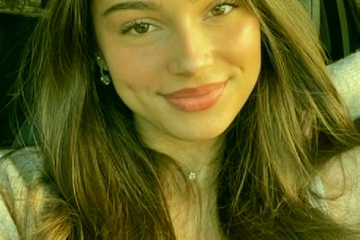 Elizabeth, 23, a brunette hazel-eyed mixed companion based in Zougouzoa. Offering Prostate Massage, Duos, Travel Companion. Available for incall and outcall,...