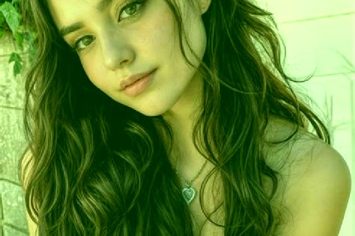 Elizabeth, 23, a brunette hazel-eyed slavic companion based in Edingworth. Offering Prostate Massage, Couples, A-Level. Available for incall and outcall, ove...