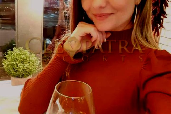 Elizabeth, 23, a chestnut hazel-eyed european companion based in Chipahuatlan. Offering Dinner Date, Tantra, Domination, OWO, Striptease. Available for incal...
