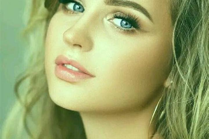 Elizabeth, 23, a dark blonde blue-eyed indian companion based in Dumfries B. Offering Fetish, Domination, Couples, 69. Available for incall and outcall, over...
