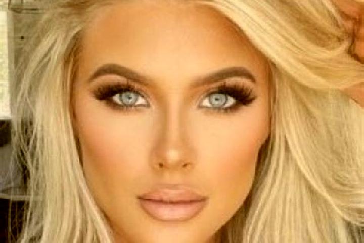 Elizabeth, 23, a platinum blonde amber-eyed mixed companion based in San Ildefonso Amatlan. Offering Erotic Massage, BDSM, Deep French Kissing, Tantra. Avail...