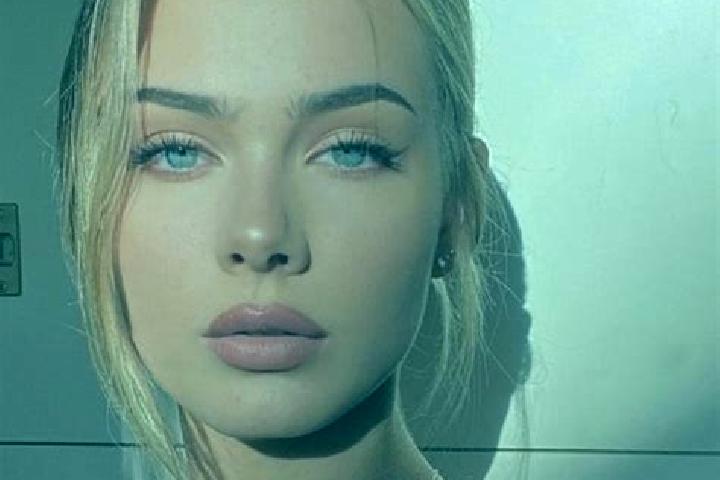 Elizabeth, 23, a red grey-eyed european companion based in Nibas. Offering 69, Travel Companion, Party Girl. Available for incall and outcall, day and evenin...