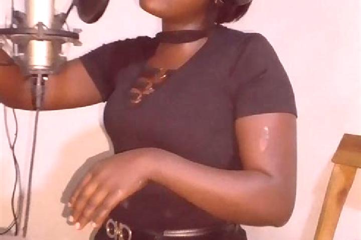 Elizabeth, 23 — Escort in Dala Cachibo, Angola