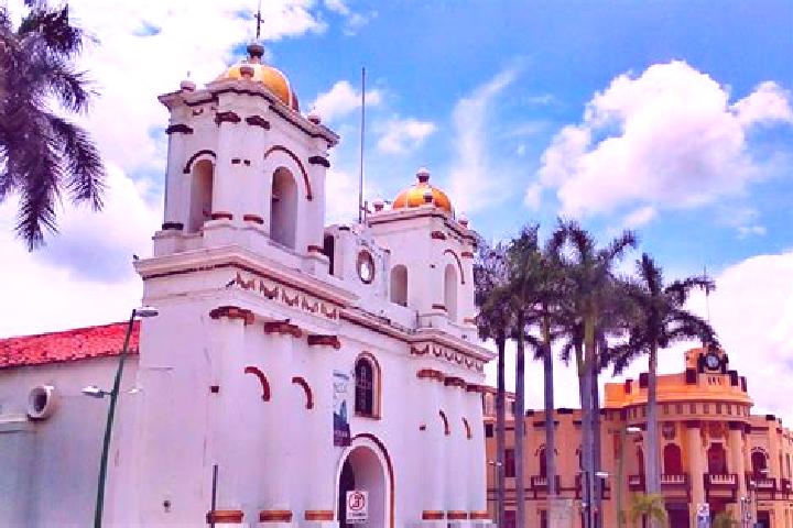 Elizabeth, 23 — Escort in La Alameda del Rincon, Mexico