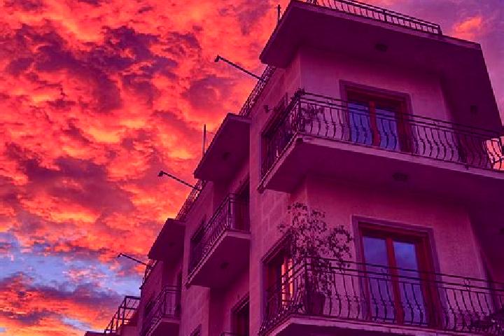 Elizabeth, 23 — Escort in Pyrgetos, Greece