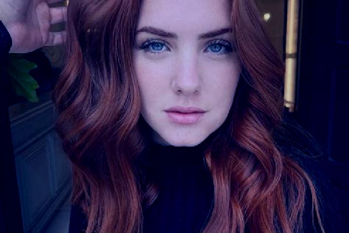 Elizabeth, 24, a auburn blue-eyed middle eastern companion based in Lecluse. Offering Massage, Duos, Deep French Kissing. Available for incall and outcall, d...