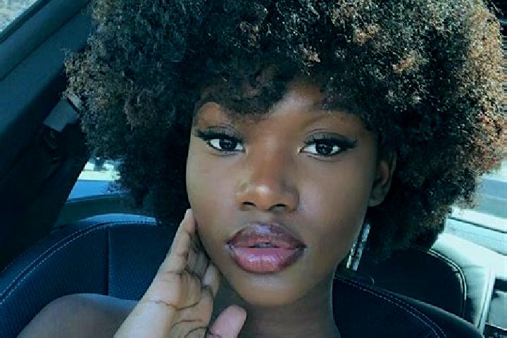 Elizabeth, 24, a black dark-eyed ebony companion based in Kraskino. Offering Party Girl, Duos, BDSM. Available for incall and outcall, day and evening dates.