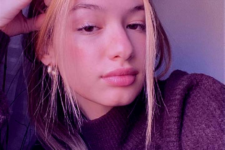 Elizabeth, 24, a blonde brown-eyed indian companion based in Arrecifes. Offering OWO, Erotic Massage, Fetish, Striptease. Available for incall and outcall, o...