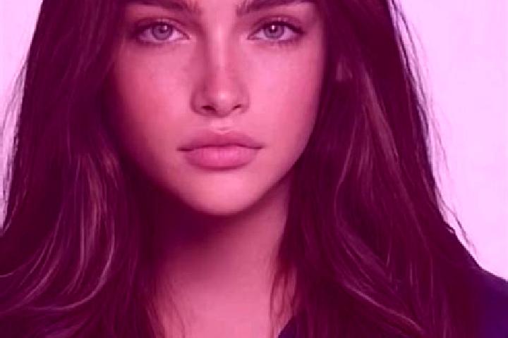 Elizabeth, 24, a brunette blue-eyed caucasian companion based in An Nuhud. Offering Duos, Striptease, GFE, Dinner Date. Available for incall and outcall, day...