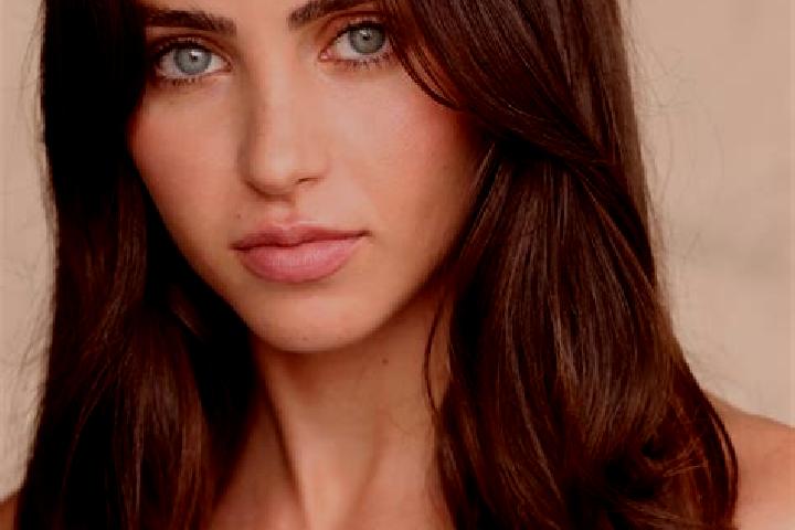 Elizabeth, 24, a brunette blue-eyed latina companion based in Mira. Offering Erotic Massage, Girlfriend Experience, GFE. Available for incall and outcall, ov...