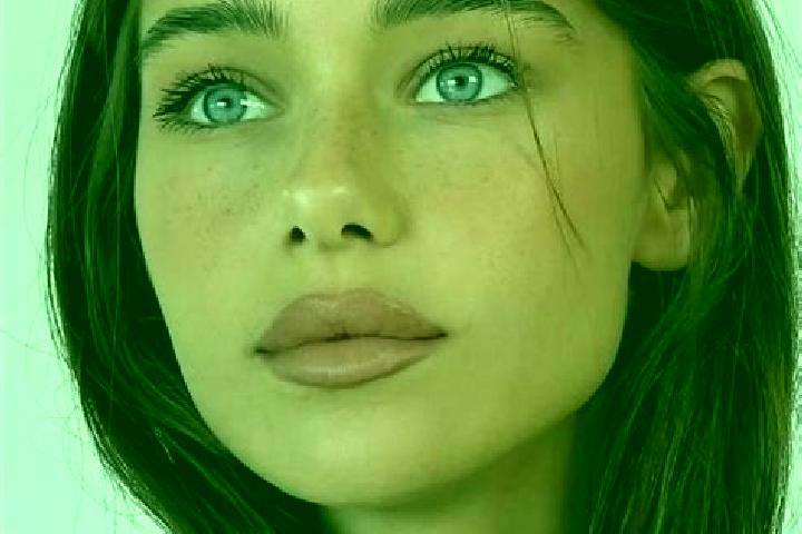 Elizabeth, 24, a brunette blue-eyed mediterranean companion based in Zutphen. Offering Prostate Massage, Massage, BDSM, CIM. Available for incall and outcall...
