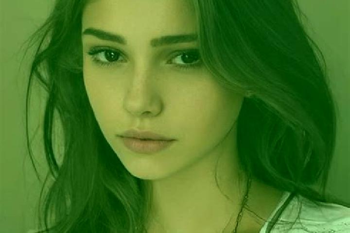Elizabeth, 24, a chestnut amber-eyed slavic companion based in La Santa. Offering OWO, CIM, Deep French Kissing. Available for incall and outcall, day and ev...