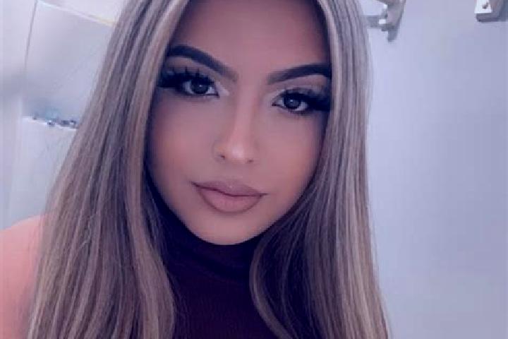 Elizabeth, 24, a platinum blonde brown-eyed latina companion based in Cachoeira de Pajeu. Offering Erotic Massage, CIM, OWO, Roleplay, Couples. Available for...