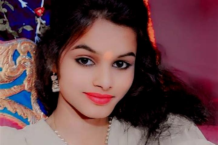 Elizabeth, 24 — Escort in Atraulia, India