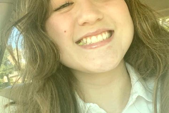 Elizabeth, 24 — Escort in Candia, United States