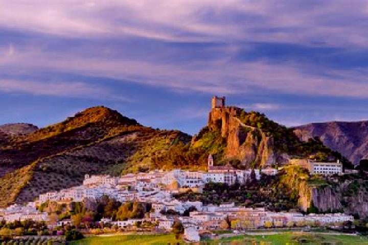 Elizabeth, 24 — Escort in Canicosa de la Sierra, Spain