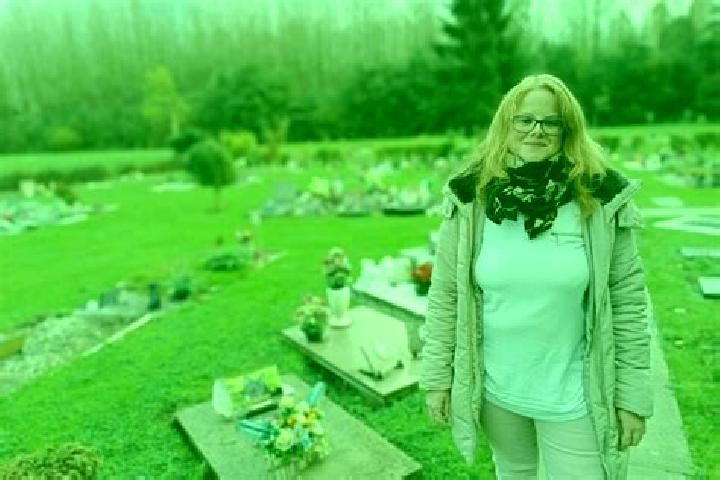 Elizabeth, 24 — Escort in Forest-sur-Marque, France