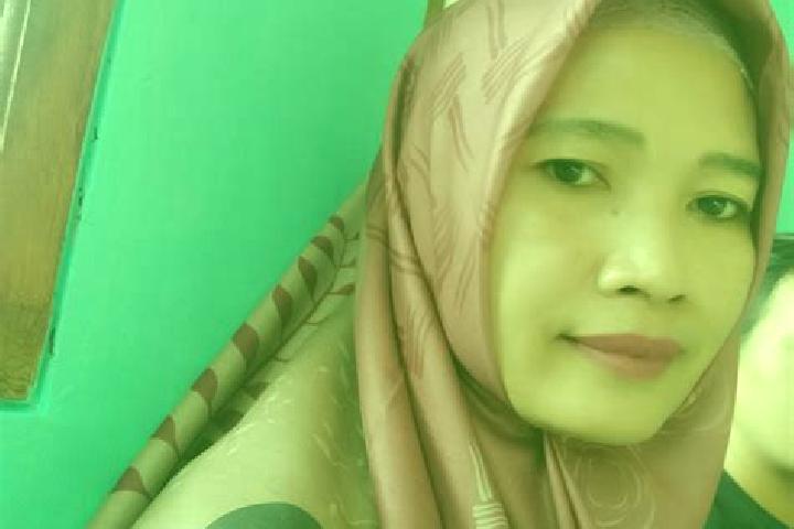 Elizabeth, 24 — Escort in Pasirtamiang, Indonesia