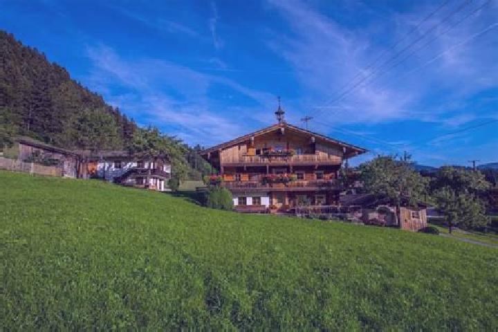 Elizabeth, 24 — Escort in Reith im Alpbachtal, Austria