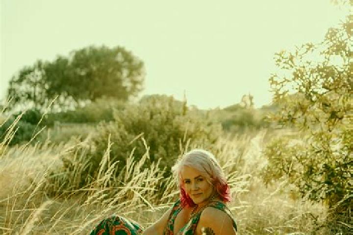Elizabeth, 24 — Escort in Ridgewell, United Kingdom