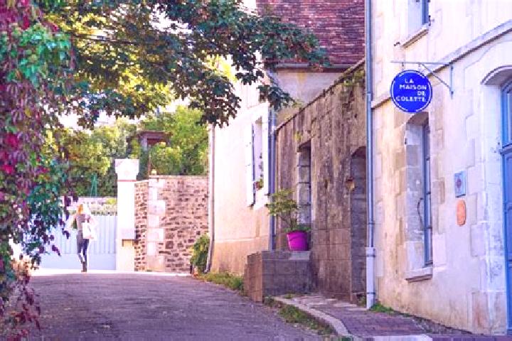 Elizabeth, 24 — Escort in Saints-en-Puisaye, France