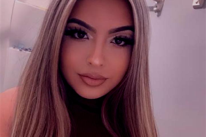 Elizabeth, 25, a blonde brown-eyed latina companion based in Jacura. Offering GFE, 69, Fetish. Available for incall and outcall, overnight bookings available.
