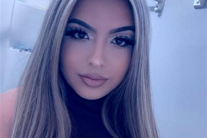 Elizabeth, 25, a blonde grey-eyed latina companion based in Moroeni. Offering BDSM, Dinner Date, 69, Travel Companion, Fetish. Available for incall and outca...
