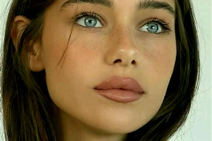 Elizabeth, 25, a brunette blue-eyed middle eastern companion based in Karanglewas. Offering Party Girl, Prostate Massage, 69. Available for incall and outcal...