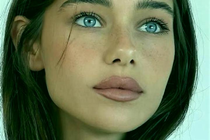 Elizabeth, 25, a brunette brown-eyed middle eastern companion based in Brachtendorf. Offering Striptease, Overnight, Deep French Kissing, 69. Available for i...