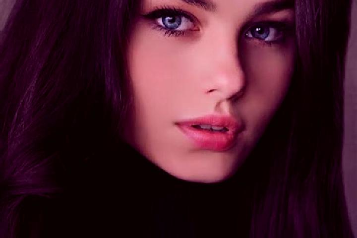 Elizabeth, 25, a brunette dark-eyed caribbean companion based in Civitanova del Sannio. Offering Domination, GFE. Available for incall and outcall, day and e...
