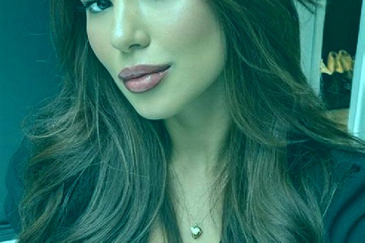 Elizabeth, 25, a chestnut brown-eyed latina companion based in Zerind. Offering Girlfriend Experience, Deep French Kissing, A-Level, Dinner Date. Available f...