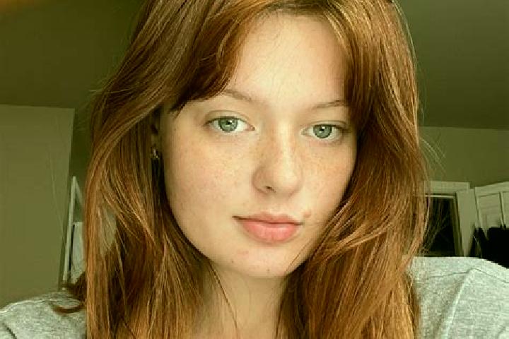 Elizabeth, 25, a red grey-eyed caucasian companion based in Valente. Offering GFE, Travel Companion, Couples, Massage, Erotic Massage. Available for incall a...