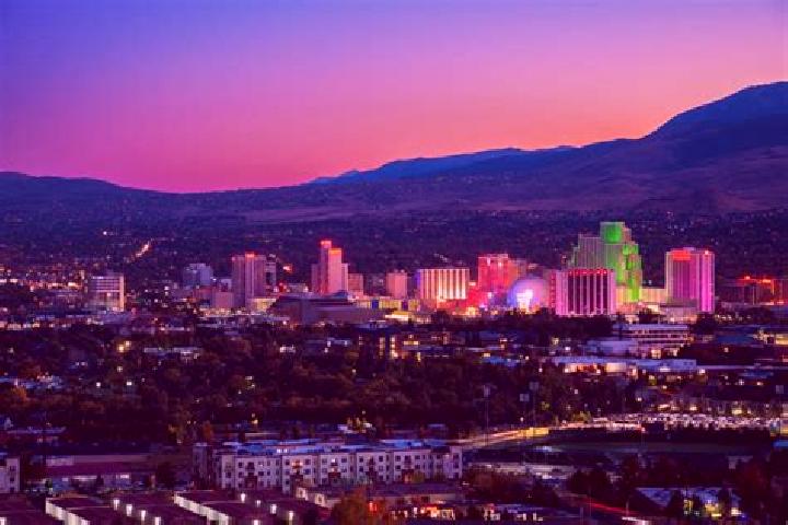 Elizabeth, 25 — Escort in Reno, United States