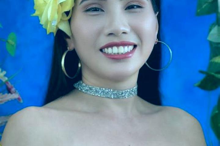 Elizabeth, 25 — Escort in Suello, Italy