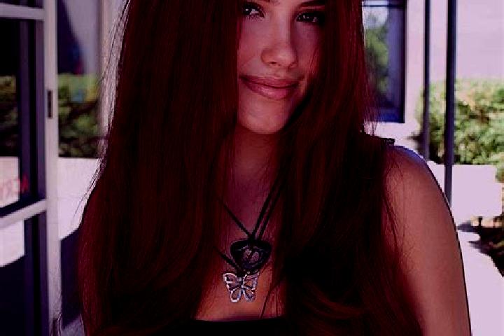 Elizabeth, 26, a auburn brown-eyed ebony companion based in Alpenrod. Offering Massage, Travel Companion. Available for incall and outcall, day and evening d...