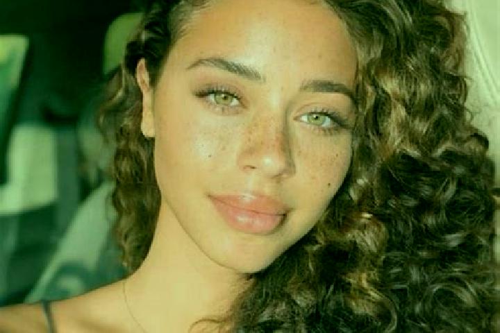 Elizabeth, 26, a black hazel-eyed latina companion based in Gunungwaru Satu. Offering GFE, CIM, Girlfriend Experience, Travel Companion, Prostate Massage. Av...