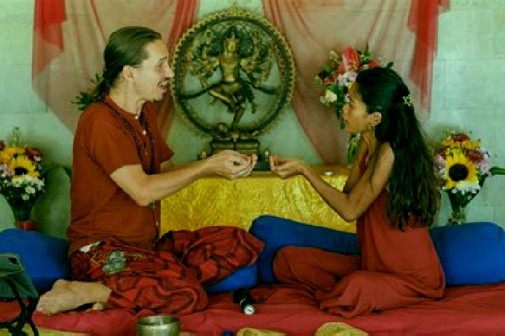 Elizabeth, 26, a blonde brown-eyed indian companion based in Tepetarla. Offering Fetish, Dinner Date, Tantra. Available for incall and outcall, overnight boo...