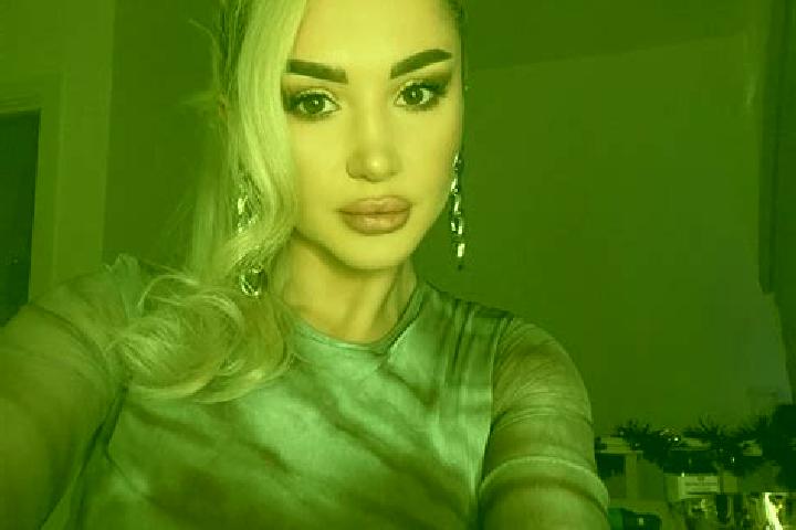 Elizabeth, 26, a blonde dark-eyed indian companion based in Steckborn. Offering GFE, Deep French Kissing, Prostate Massage, Girlfriend Experience. Available ...