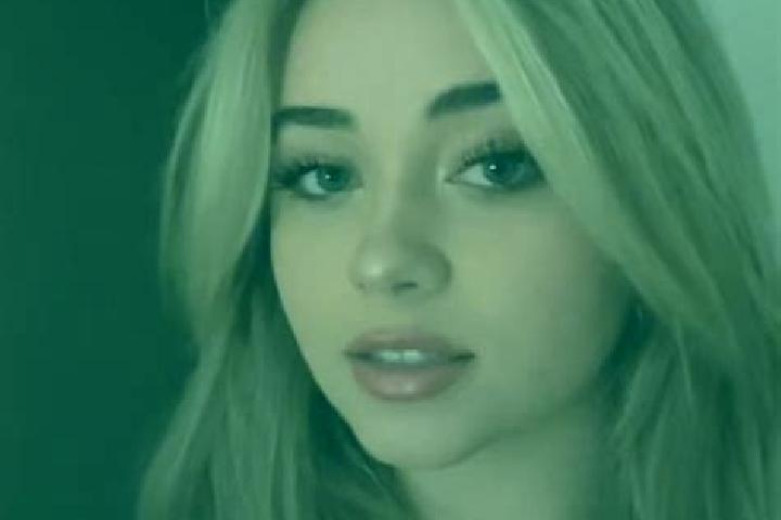 Elizabeth, 26, a blonde hazel-eyed asian companion based in Armananzas. Offering Dinner Date, Couples, A-Level. Available for incall and outcall, overnight b...