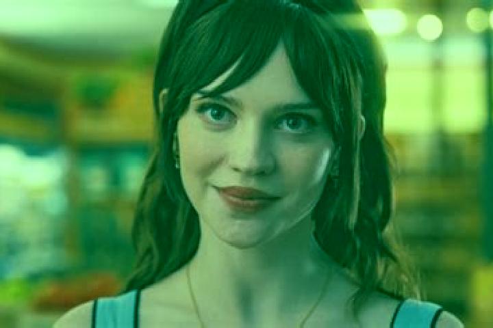 Elizabeth, 26, a chestnut blue-eyed caucasian companion based in Yeonil. Offering A-Level, Fetish, Travel Companion, Party Girl. Available for incall and out...