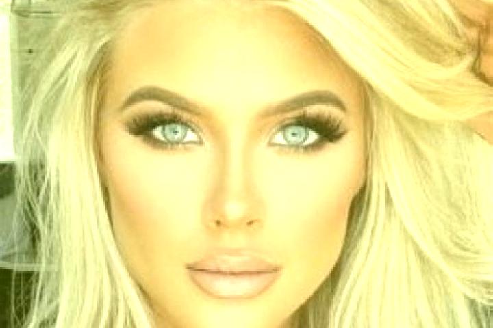 Elizabeth, 26, a platinum blonde hazel-eyed caucasian companion based in El Cerrillo Vista Hermosa. Offering Deep French Kissing, OWO, Travel Companion, Girl...