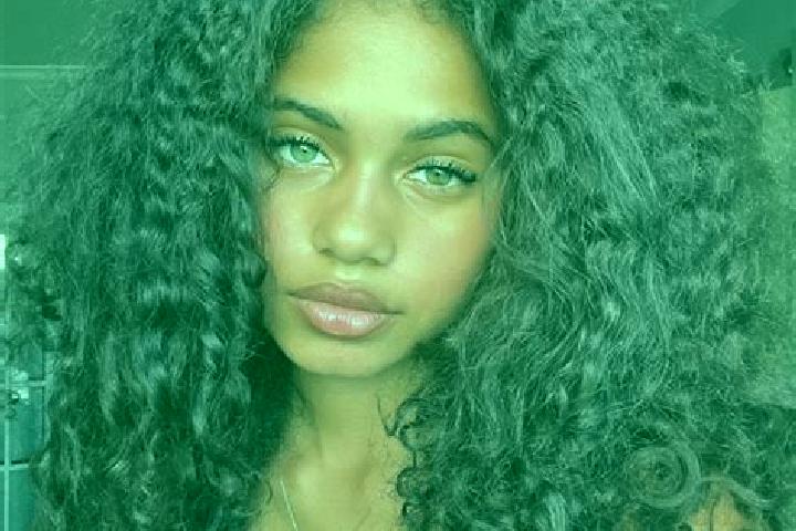 Elizabeth, 26, a red brown-eyed ebony companion based in Limontitla. Offering Party Girl, Couples, 69, A-Level. Available for incall and outcall, overnight b...