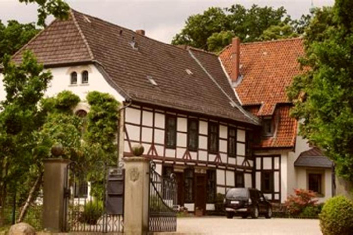 Elizabeth, 26 — Escort in Bemerode, Germany