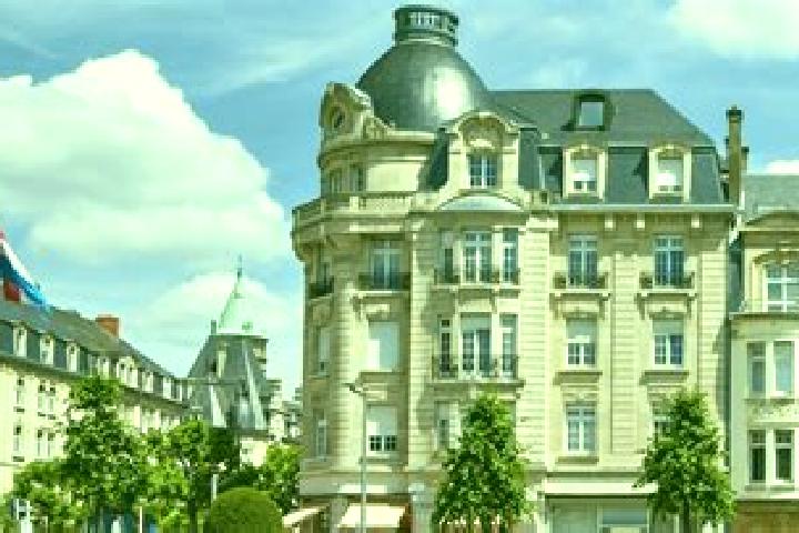 Elizabeth, 26 — Escort in Eich, Luxembourg