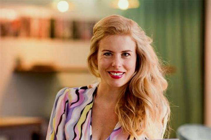 Elizabeth, 26 — Escort in Fintel, Germany