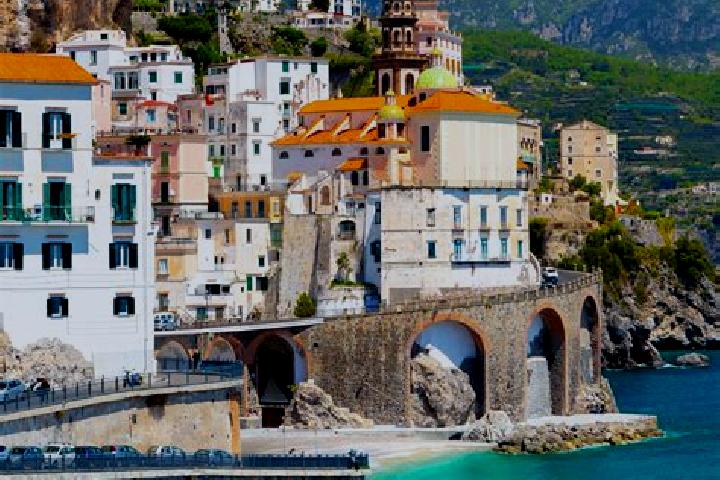 Elizabeth, 26 — Escort in Mezzate, Italy