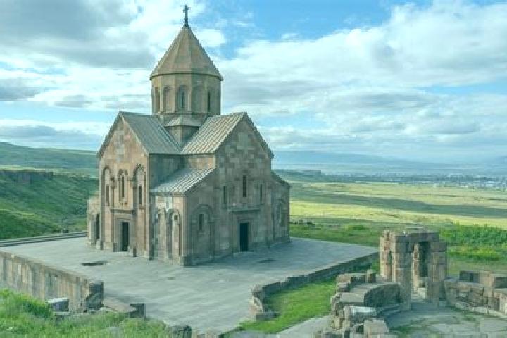 Elizabeth, 26 — Escort in Odzun, Armenia