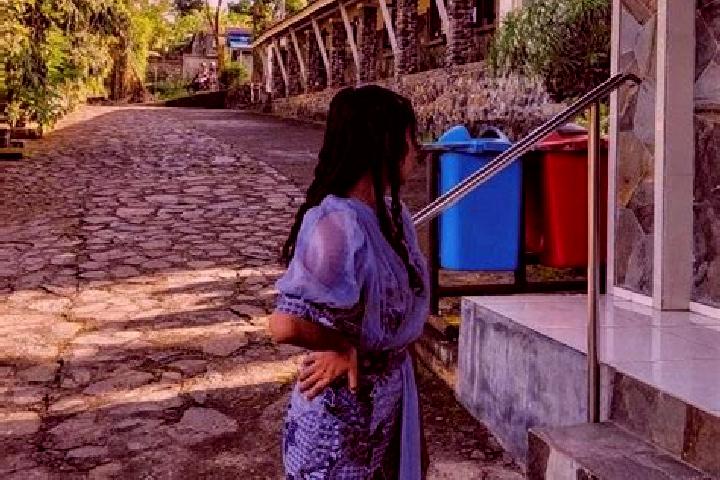 Elizabeth, 26 — Escort in Pineleng, Indonesia